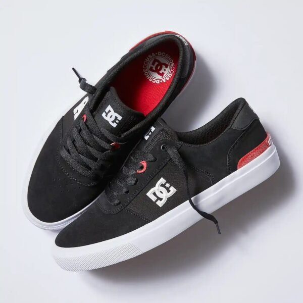 DC Teknic Skate Shoes - Image 2